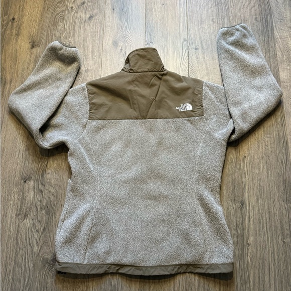 The North Face Women's Brown and Gray Jacket - Picture 6 of 6